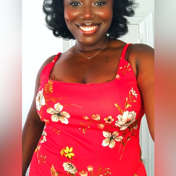 Vivid Red Square Neck Floral Ruffle Dress with Accent Yellow Flowers size XL - Picture 3 of 9